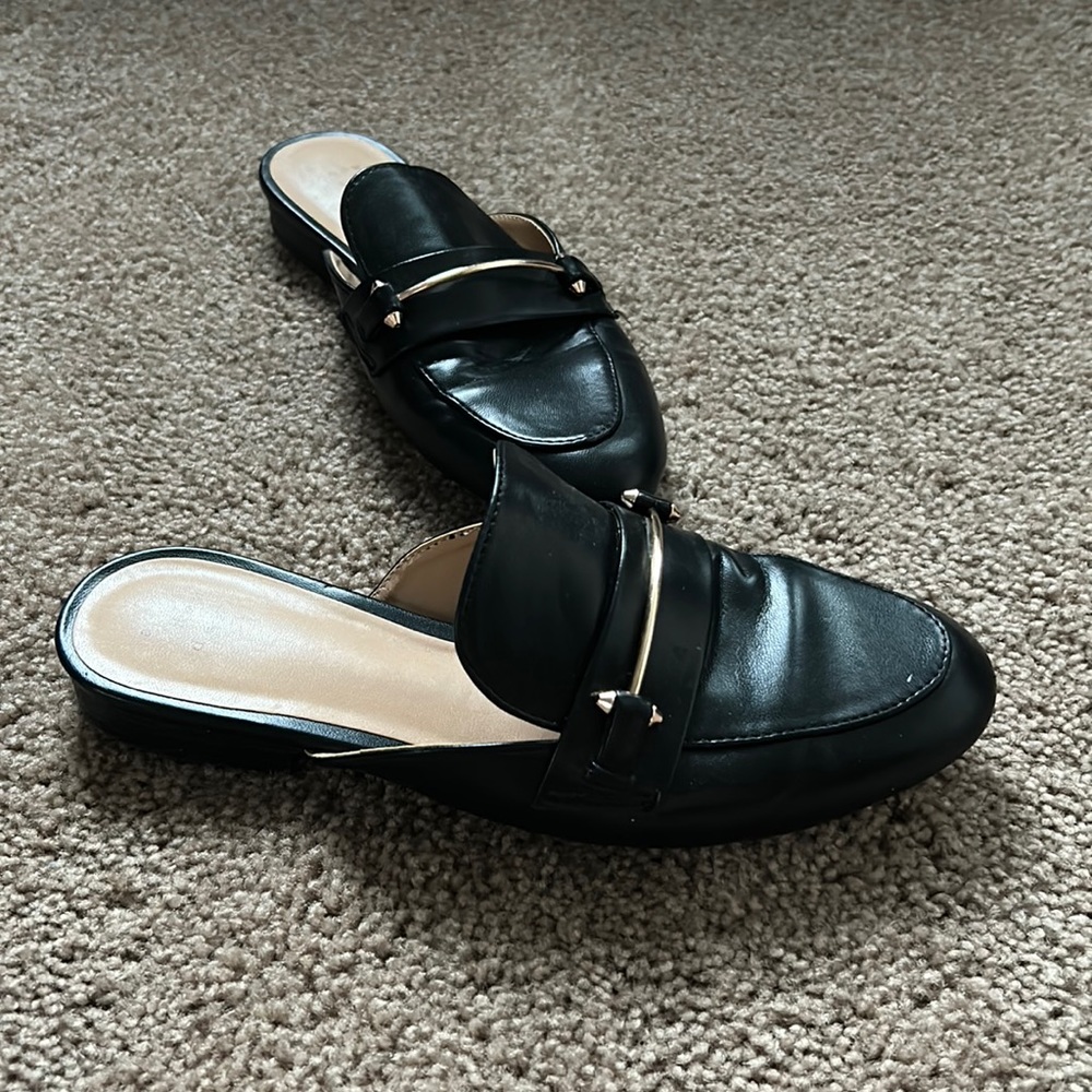 Mule shoes